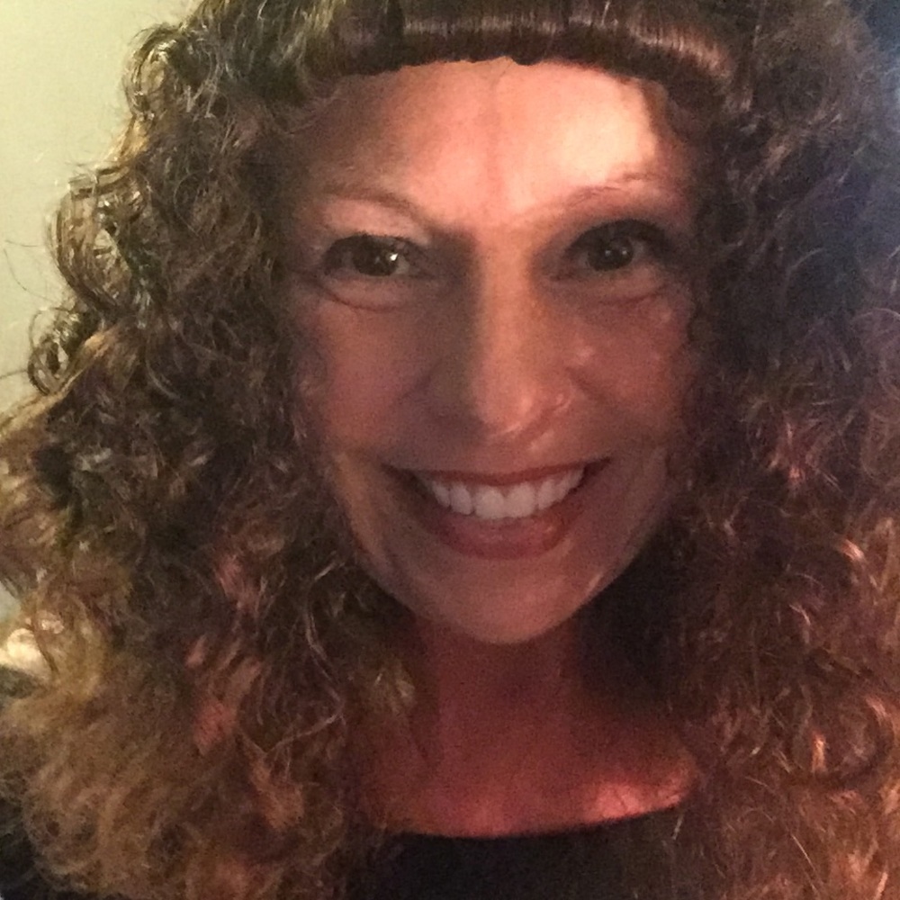 Meet your Posher, Jennifer